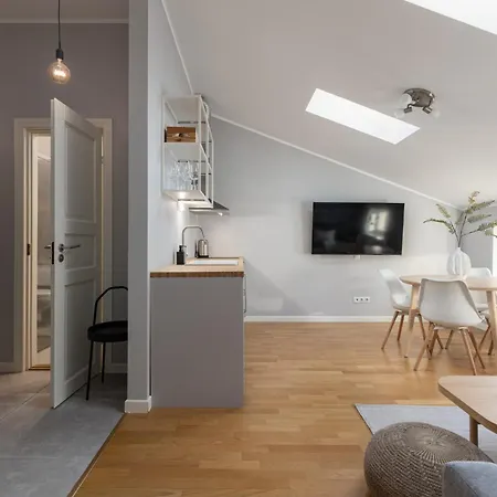 Cozy Top-floor In Centre Appartement *